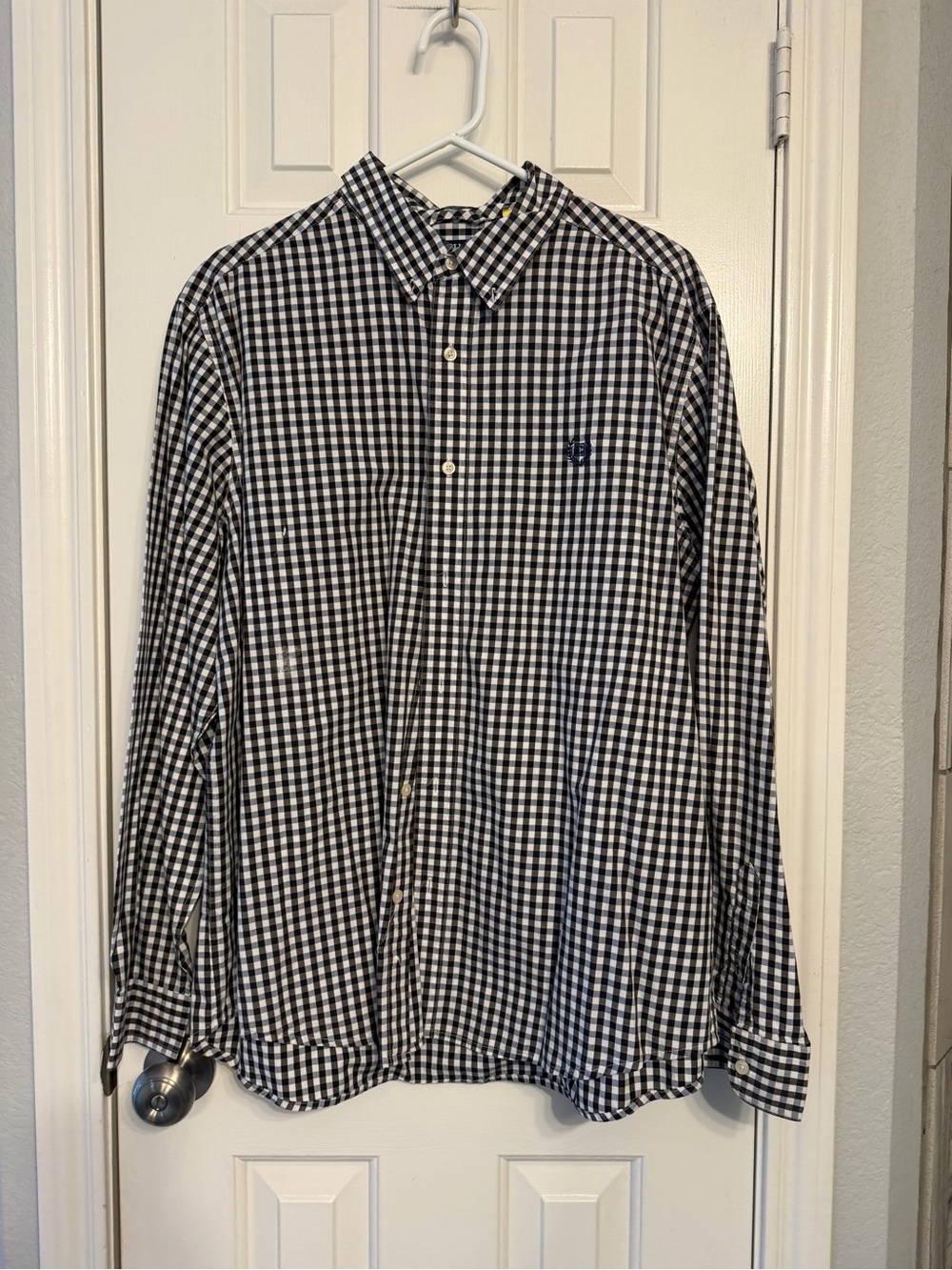 Chaps Black & White Gingham Button-Down Shirt